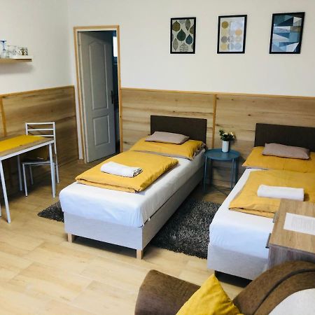 Melania Vendeghaz Hotel Balatonfokajar ภายนอก รูปภาพ