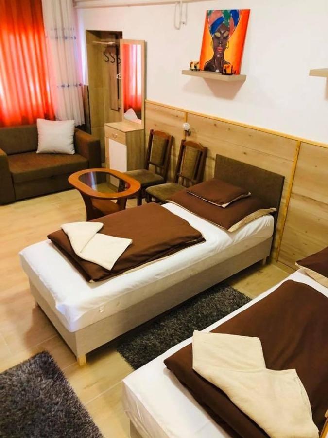 Melania Vendeghaz Hotel Balatonfokajar ภายนอก รูปภาพ
